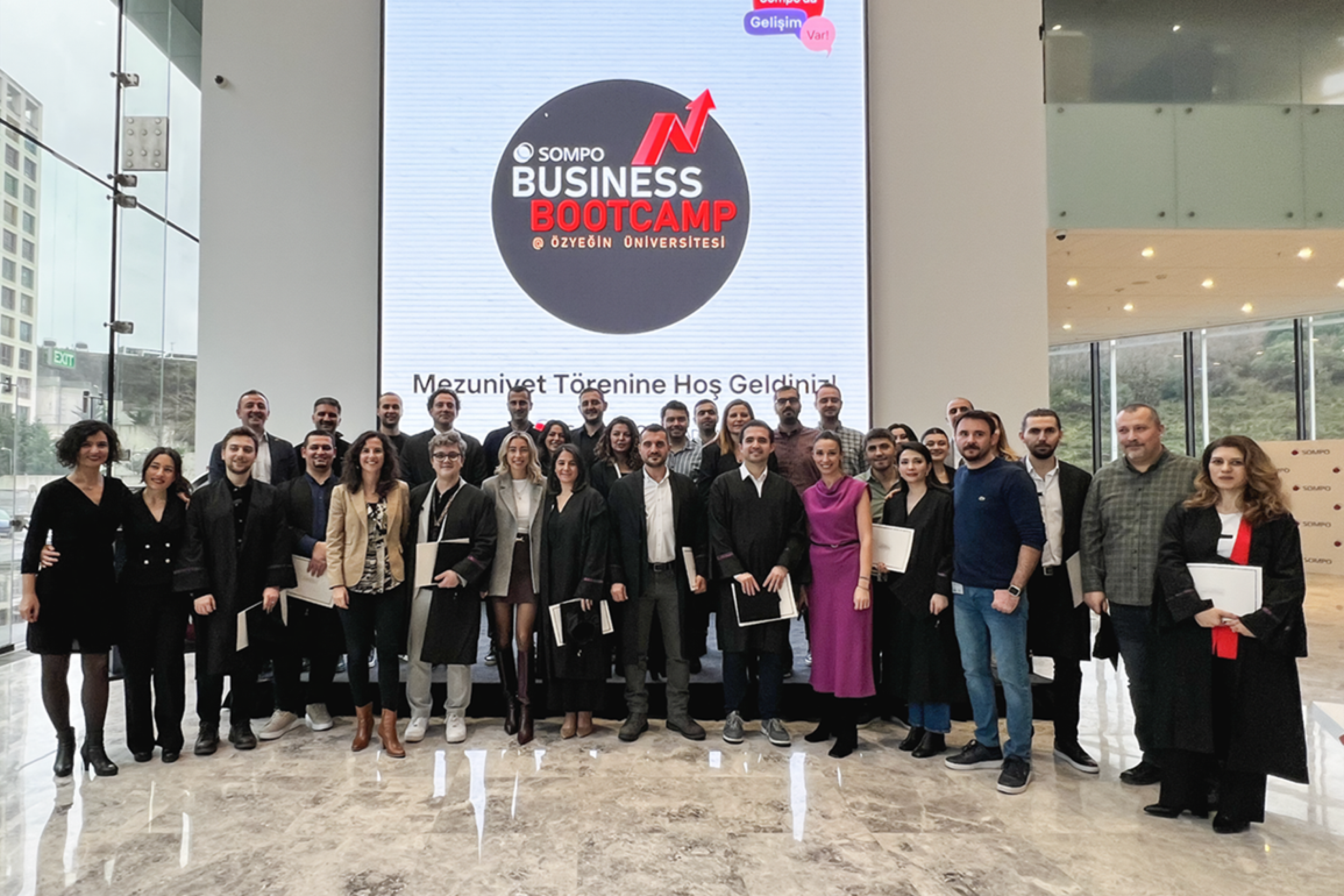 Sompo Sigorta’nın Özyeğin Üniversitesi İş Birliği ile Gerçekleştirdiği Business Bootcamp Sertifika Programı Üçüncü Dönem Mezunlarını Verdi